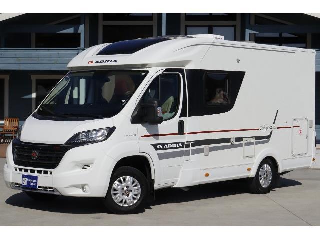 キャンピングカーキャブコン