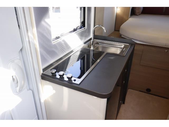 キャンピングカーキャブコン