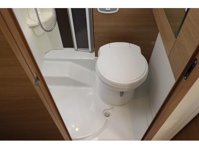 キャンピングカーキャブコン