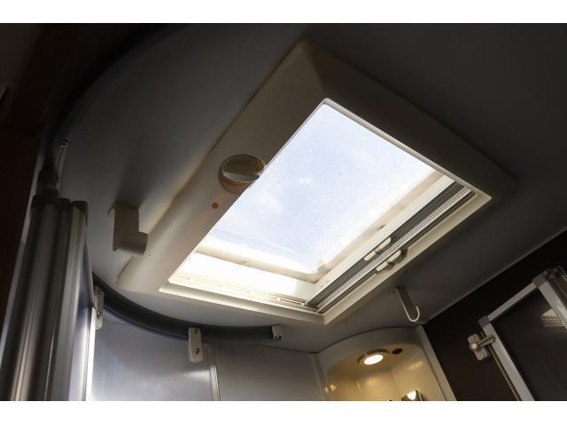 キャンピングカーキャブコン