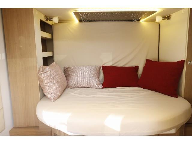 キャンピングカーキャブコン