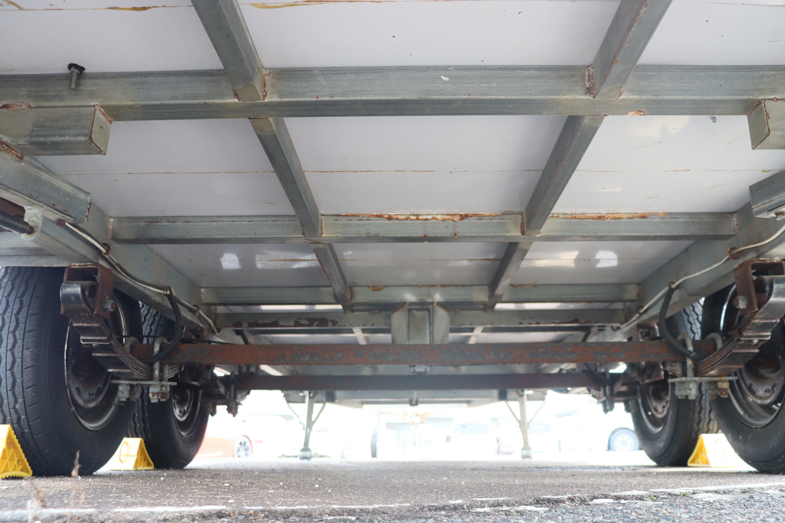 キャンピングカートレーラー