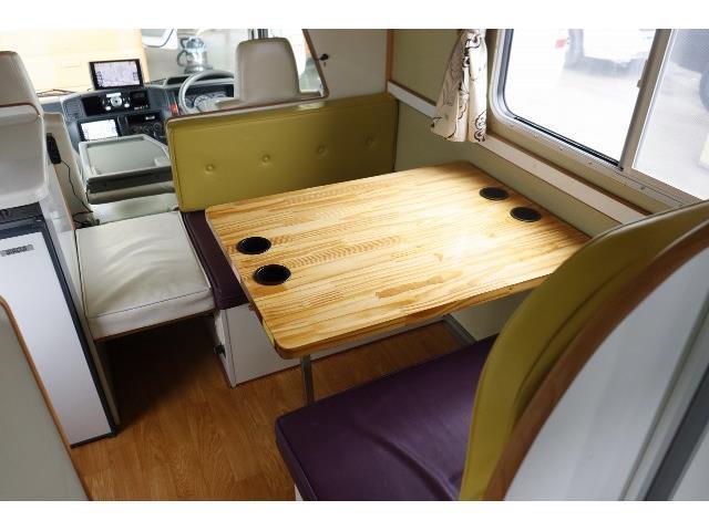 キャンピングカーキャブコン