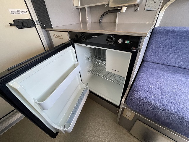 キャンピングカートレーラー