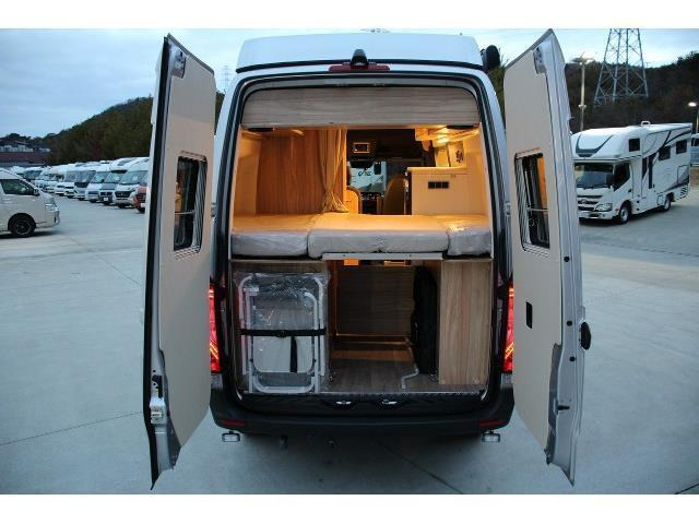 キャンピングカーバンコン