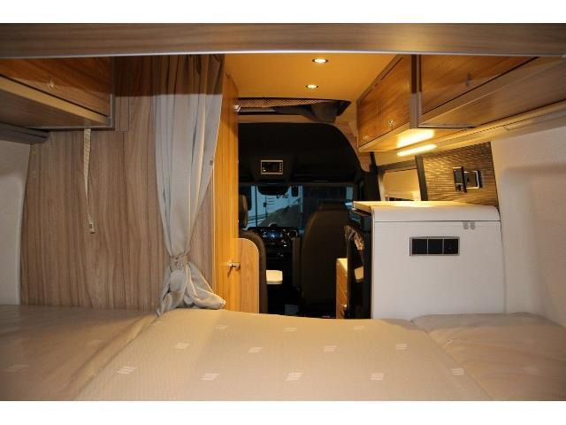 キャンピングカーバンコン