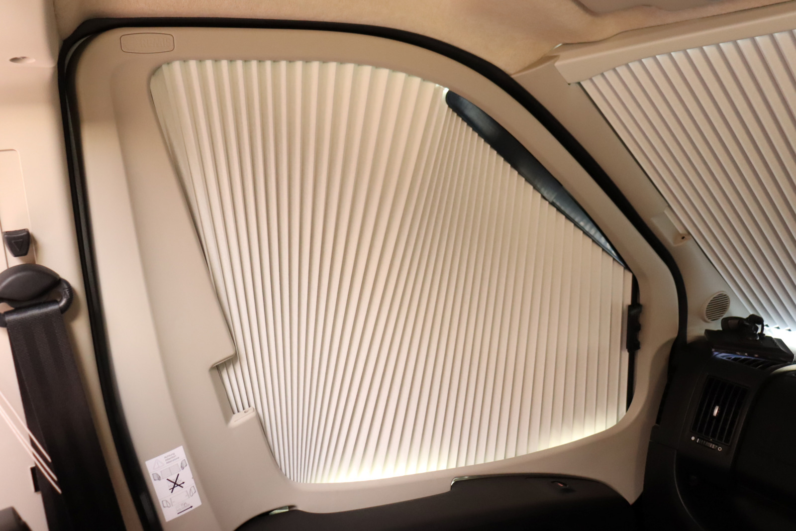 キャンピングカーバンコン