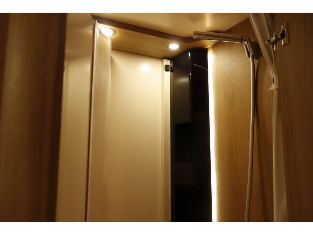 キャンピングカーキャブコン