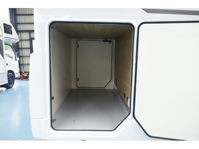 キャンピングカーキャブコン