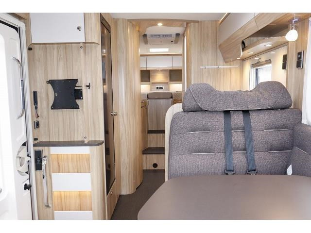 キャンピングカーキャブコン