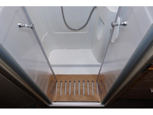 キャンピングカーキャブコン