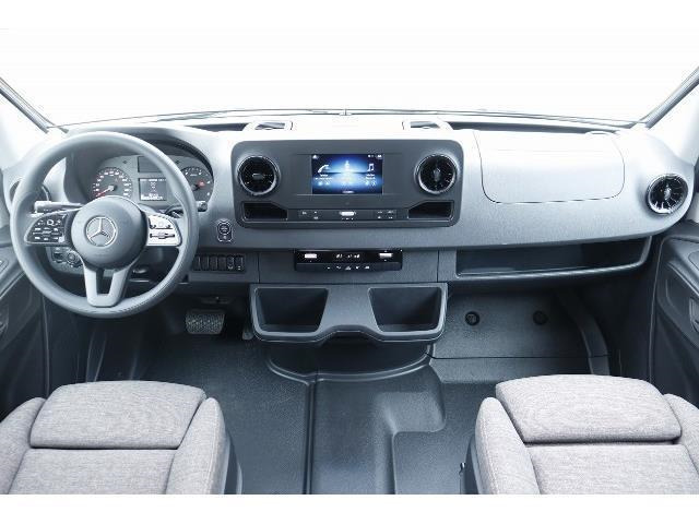 キャンピングカーキャブコン