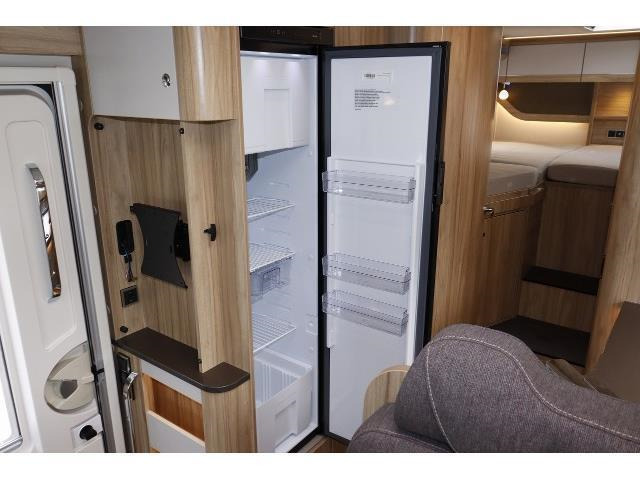 キャンピングカーキャブコン