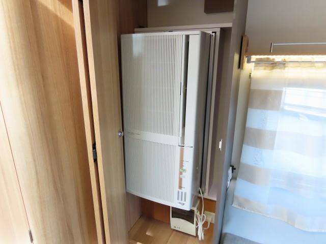 キャンピングカートレーラー