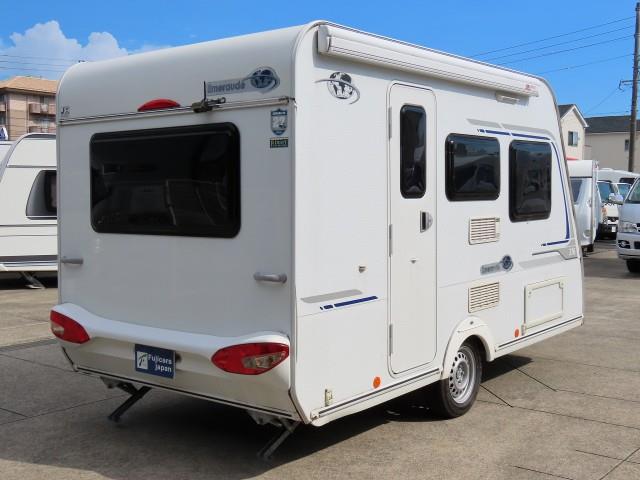 キャンピングカートレーラー