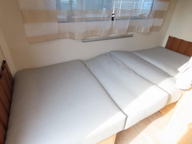 キャンピングカートレーラー