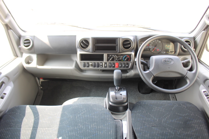 キャンピングカーキャブコン