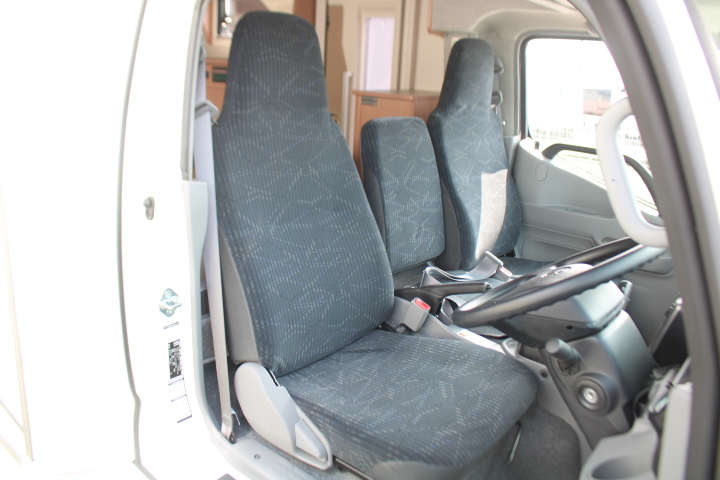 キャンピングカーキャブコン