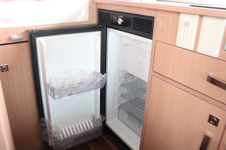 キャンピングカーキャブコン