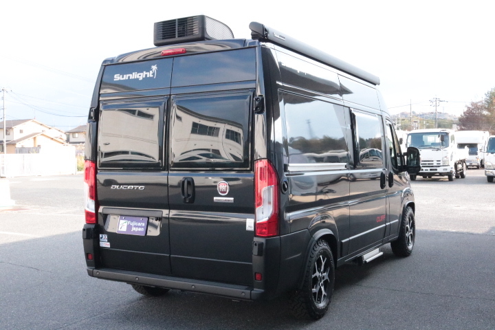 キャンピングカーバンコン