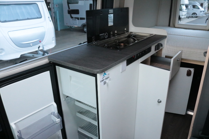 キャンピングカーバンコン