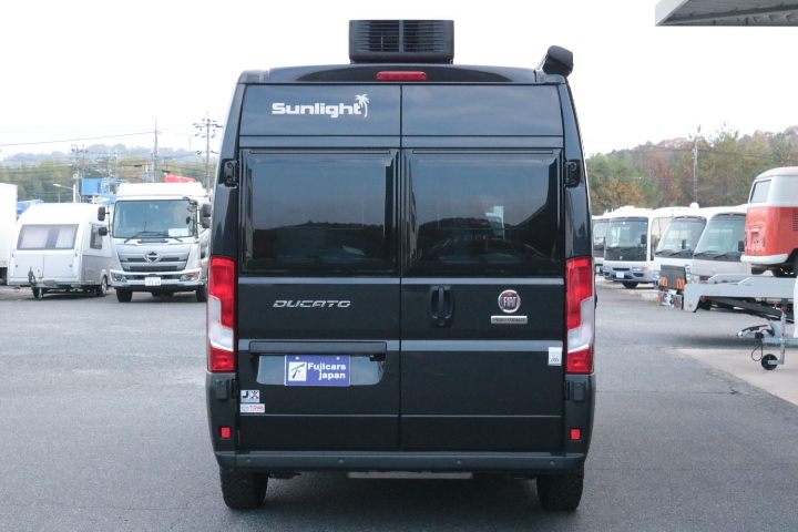 キャンピングカーバンコン