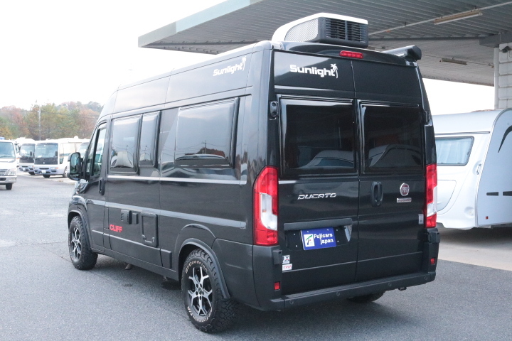 キャンピングカーバンコン