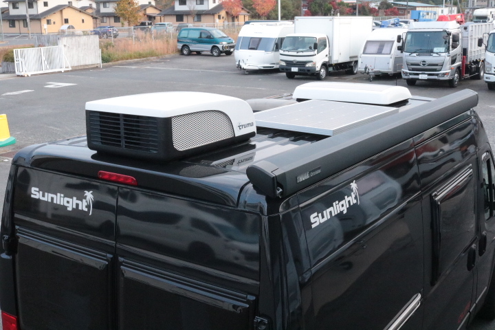 キャンピングカーバンコン