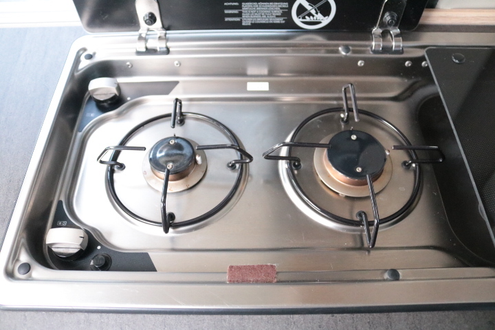 キャンピングカーバンコン