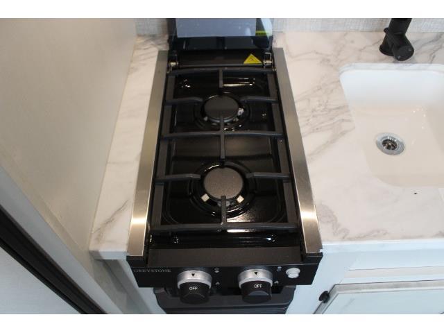 キャンピングカートレーラー