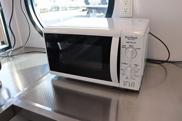 キャンピングカートレーラー