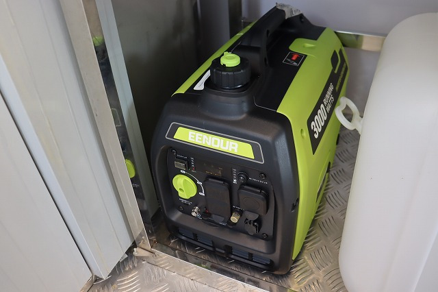 キャンピングカートレーラー