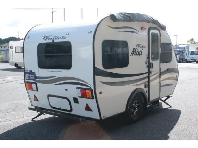 キャンピングカートレーラー