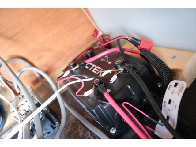 キャンピングカートレーラー