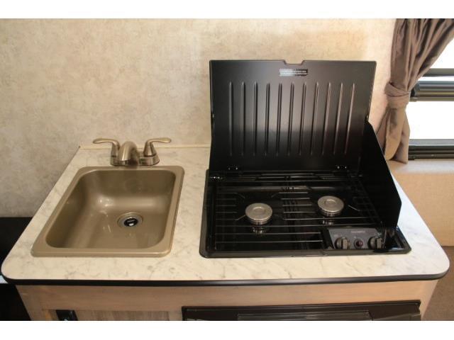 キャンピングカートレーラー