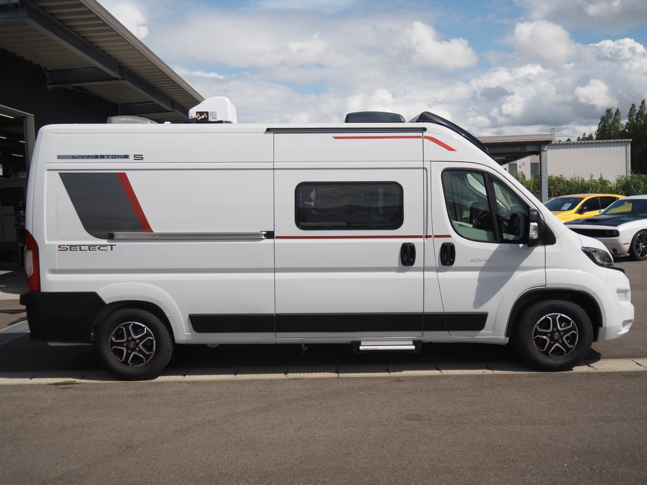 キャンピングカーバンコン