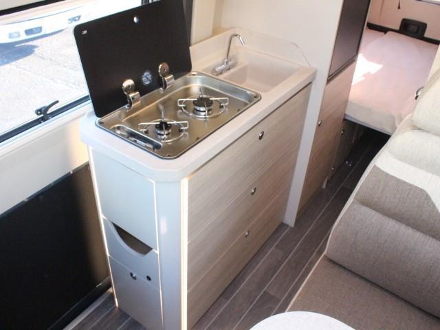 キャンピングカーバンコン