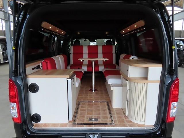 キャンピングカーバンコン