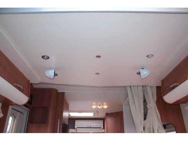 キャンピングカーキャブコン