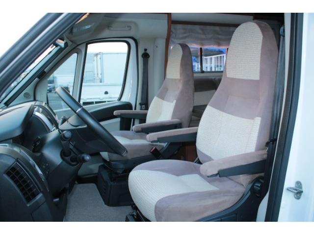 キャンピングカーキャブコン