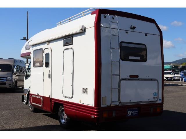 キャンピングカーキャブコン