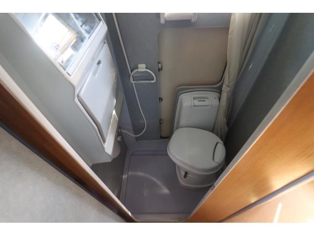 キャンピングカーキャブコン