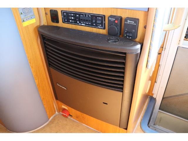 キャンピングカーキャブコン