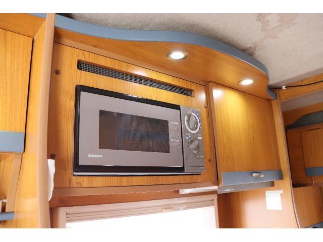 キャンピングカーキャブコン