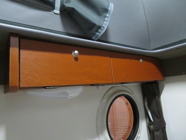 キャンピングカー軽キャンパー