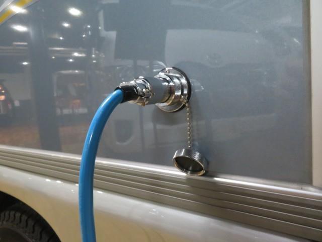 キャンピングカー軽キャンパー