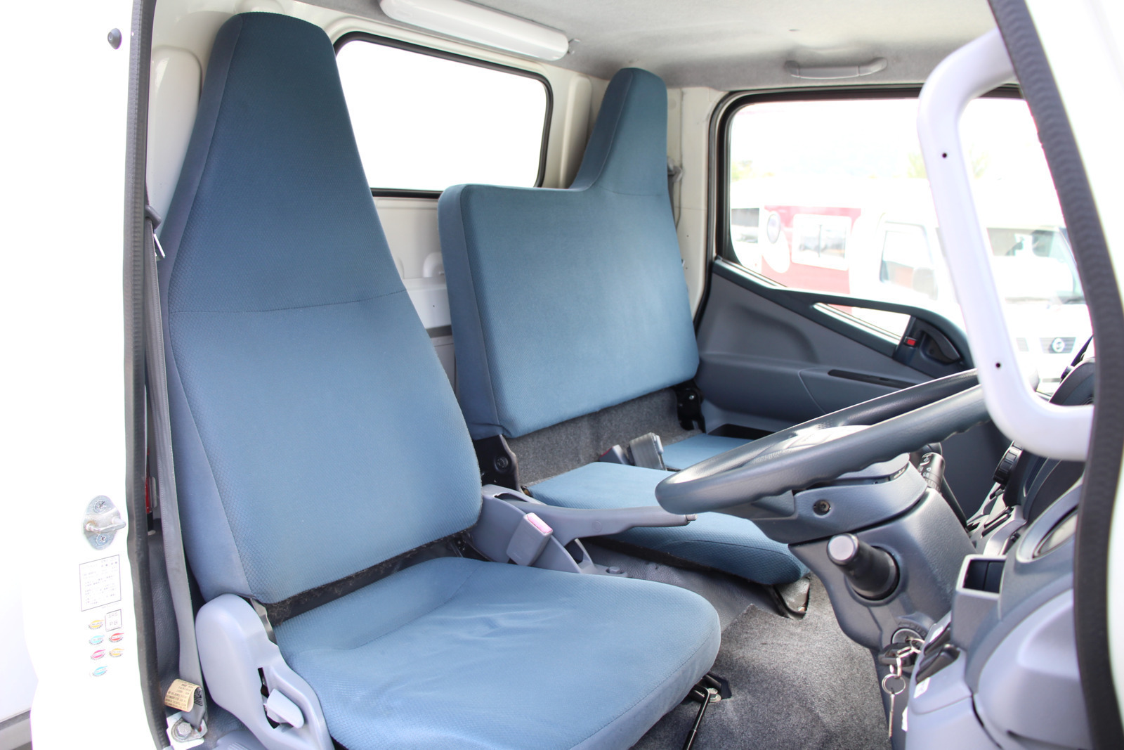 三菱キャンター