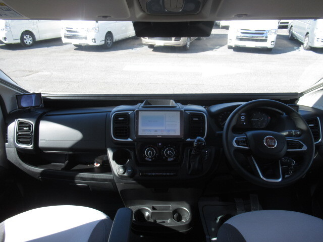 キャンピングカーバンコン