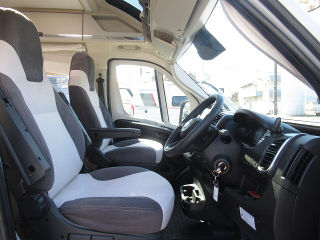 キャンピングカーバンコン