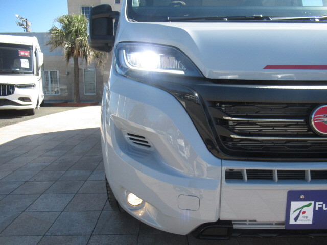 キャンピングカーバンコン